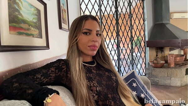 entrevistada pelo amigo quando dele marcando decidimos brincar pouco