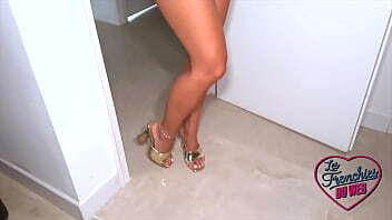 Jess Ashley, bombes sulfureuses, l&egrave_chent chatte bite