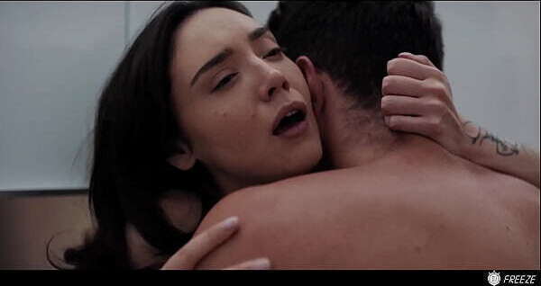 Pick Girl Cute Brunette Freeze Fucked Swallowing