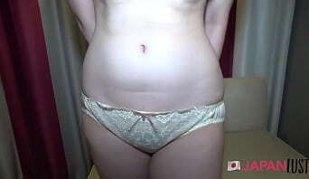 Short Hair Japanese Amateur Takes Creampie Pussy