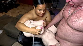 INTERRACIAL FUCKING with white Evolova electric doll