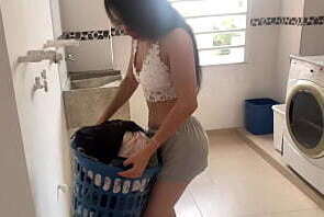 Encuentro sola Vecina Tremendo Culazo Lavando Ropa Short Follo Perra
