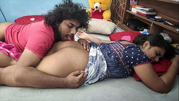 Desi Bhabhi Gets Eaten Fucked Hard Before Boyfriend Cums Over