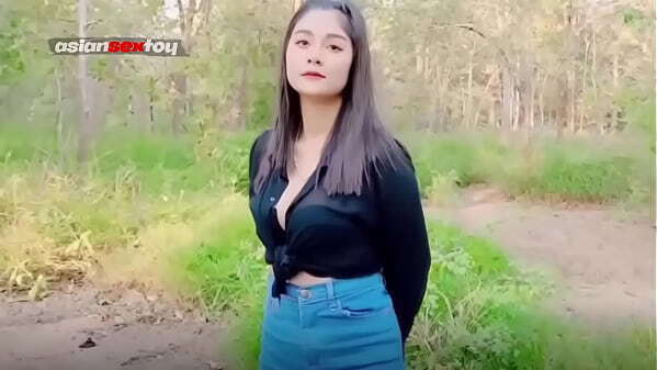 load flows Asian teen pussy ground