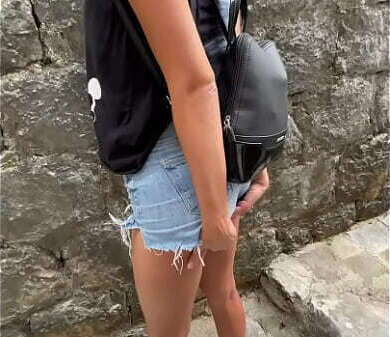 TALL SKINNY TEEN BRUNETTE FLASHES NATURAL PUBLIC RISKY DEEPTHROAT BLOW SLOPPY DOGGY STYLE