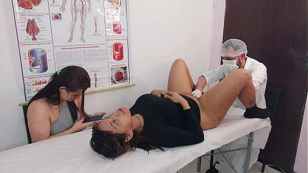 Casal L&eacute_sbicas Ginecologista masculino