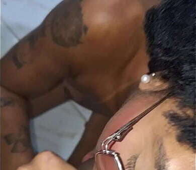 FIQUEI DESFILANDO CALCINHA FRENTE PADRASTO AT&Eacute_ COMER GOSTOSO