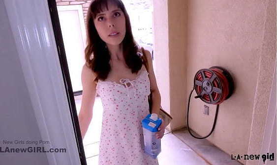 Unexperienced Cute Girl gets Pussyfucked Long Stiff Dick