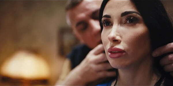 HUGE Frozen Time Sexy Fuckdoll Brunette Gets Mouth Feet Sucked