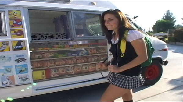 Pretty Brunette Gracie Glam Gets Fucked Hung Stud