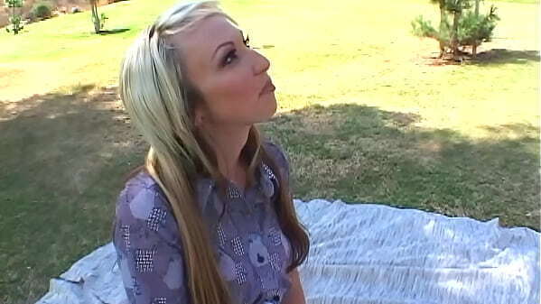 Next, gives blowjob gets facialFeaturing: Sophia Gently_Guy...