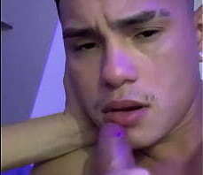 DANDO LEITINHO BOCA NOVINHO.