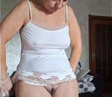 Teresa jones milf italiana presta anale