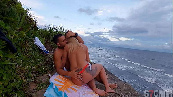 TRANSEI LOIRA GOSTOSA CONHECI PRAIA