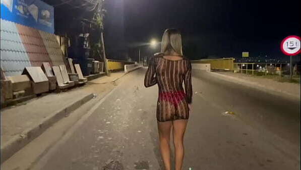 CASADA EXIBINDO MUITO GOSTOSA DEIXOU TODOS LOUCOS CICLISTA TOCA P&Uacute_BLICO CORNO FICOU T&Atilde_O LOUCO COMEU FIRME GOZOU DUAS VEZES