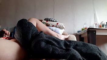 When boyfriend went take shower, seduced fucked