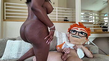 Amari Anne&rsquo_s Blowjob Chugs Banana Cum-on-Tits Finale!