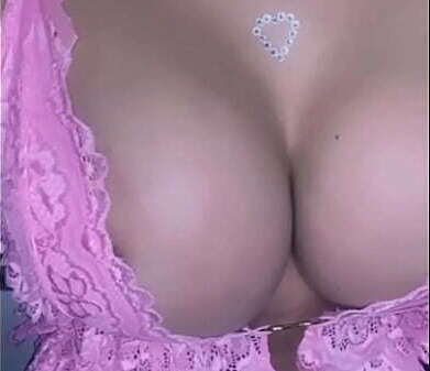 SENTIA SUPER CALIENTE COSAS CALIENTES DICEN TODOS DIAS DECIDI CACHONDEARME SUPER RICO PARA MASTURBEN CONMIGO ESPERO DISFRUTEN TANTO COMO