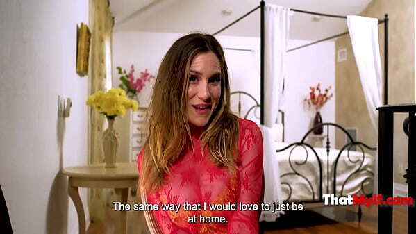 Spotlight Natural MILF Aderes Quin ThatMylf