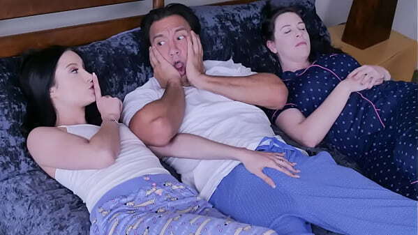 Sexy Teen Sneaky Quickie with Stepdad While Mom'_s Asleep