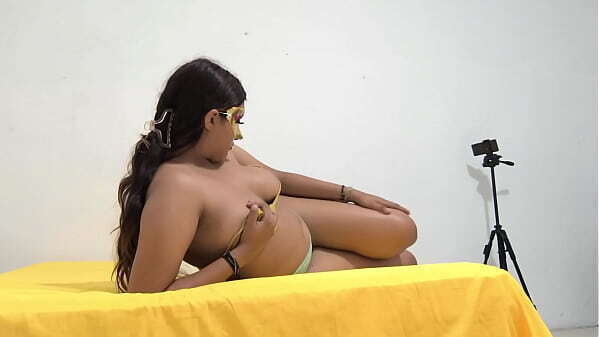 Brunette with unathletic body plump touches body with intention exploring body before masturbating cholesterol-caked buttocks.