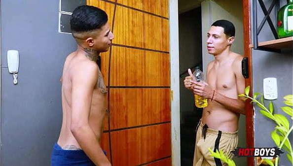 Dando vizinho pirocudo!