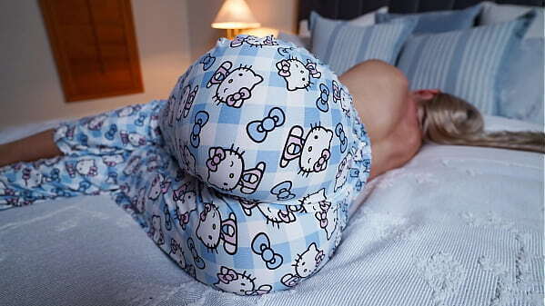 Step Wakes Hard Step helps MILF quick Carry Light