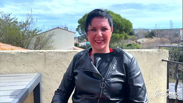 Nina, milf coquine, raffole sexe hard