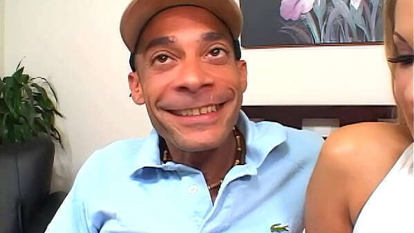 Chelsie Take Cocks Impressive Sizes