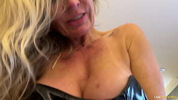 MILF loira coelhinha bucet&atilde_o arrombado pelo neg&atilde_o &ndash_ Fabi Drumond