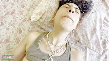 NOVINHA PRIMEIRA MOTEL TENTA PERDER VIRGINDADE C&Uacute_