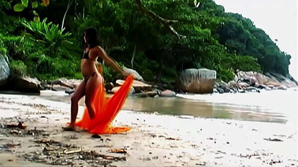 Latina Beauty Agatha Cristine Takes Deep Steamy Outdoor Adventure