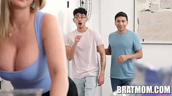 Stepmoms Daisy Rachael Compete Fuck Stepsons Pie-Baking Bang!