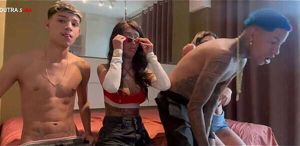 Putaria total s&oacute_ novinhos novinhas anos