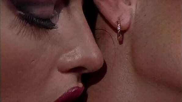 beautiful sluts man: Threesome bedroom