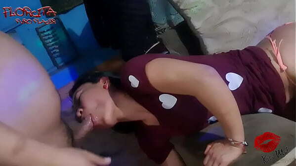 Cogiendo sillon termina tomando leche