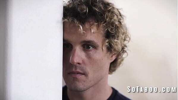 Creepy Stepcousin Fuck Sophia Burns