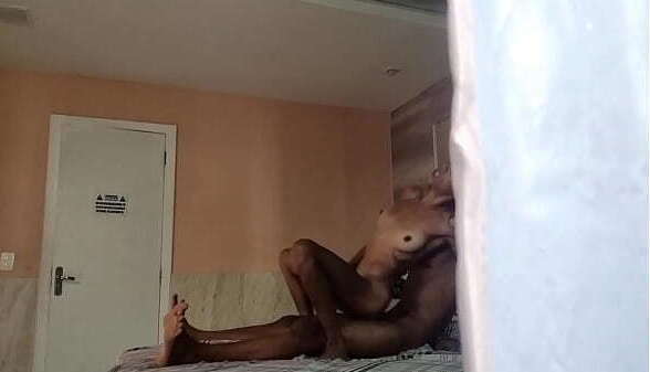 CAIU Garoto Fudendo mulher magra bunda pequena senta for&ccedil_a depois gozei dentro bucetinha