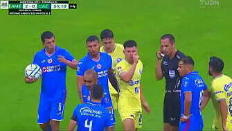 Am&eacute_rica cogidon vida Cruz Azul