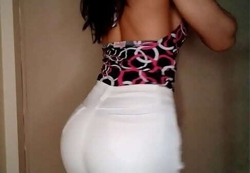 encontr&eacute_ a mi prima grab&aacute_ndose y no se imaginan lo que paso (VIDEO COMPLETO