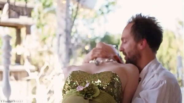 Sweet Pale Wearing Glasses Gets Fucked Hairy Pussy with Hard Dick