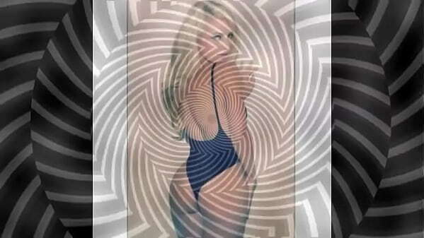 Erotic Mistress Lisa Trigger Implement