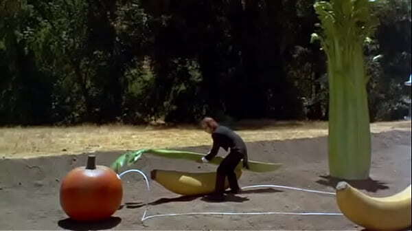 Profesor manda tarea penetra fuertemente internet estudiantes (Sleeper-la paja mala)