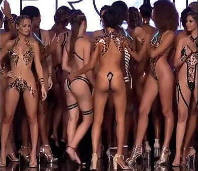 Black tape Fashion Show