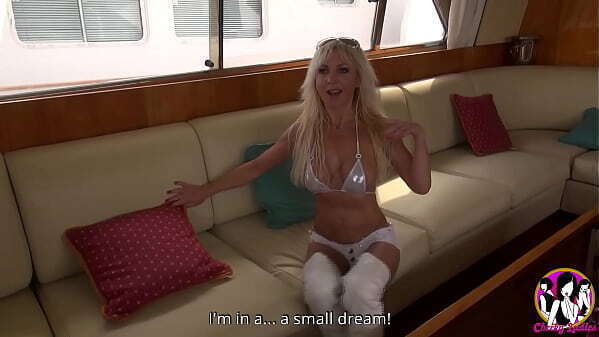 Sexy milf Th&eacute_r&egrave_se having great gang-bang boat