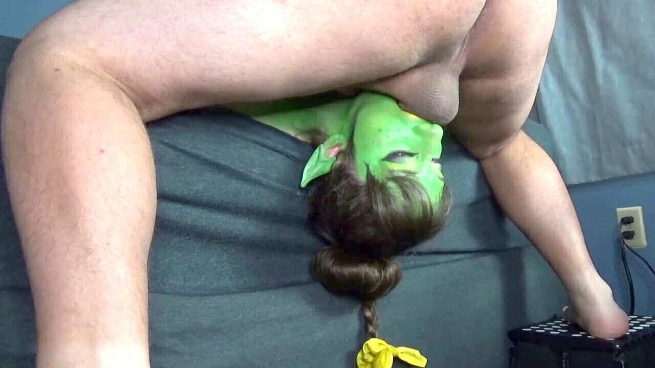 Goblin girl Lavender Snowe gets messy extreme facefuck throat