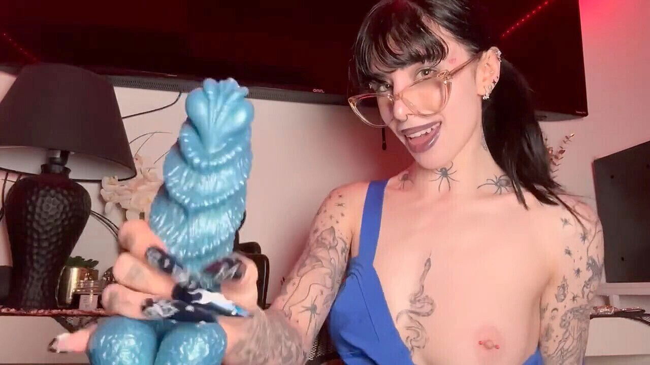 Monster lollipop with messy talk featuring girl Tokyo Diamond