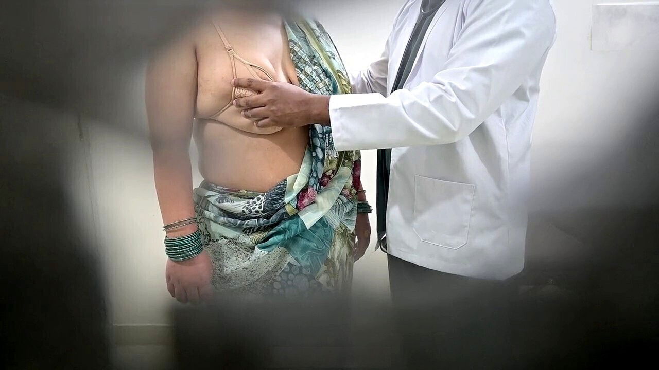 Doctor Savithabhabhi with patient hospital