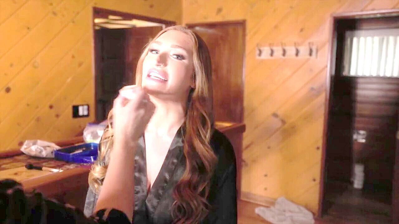 Tabitha Poison quenches desire with intense hardcore action