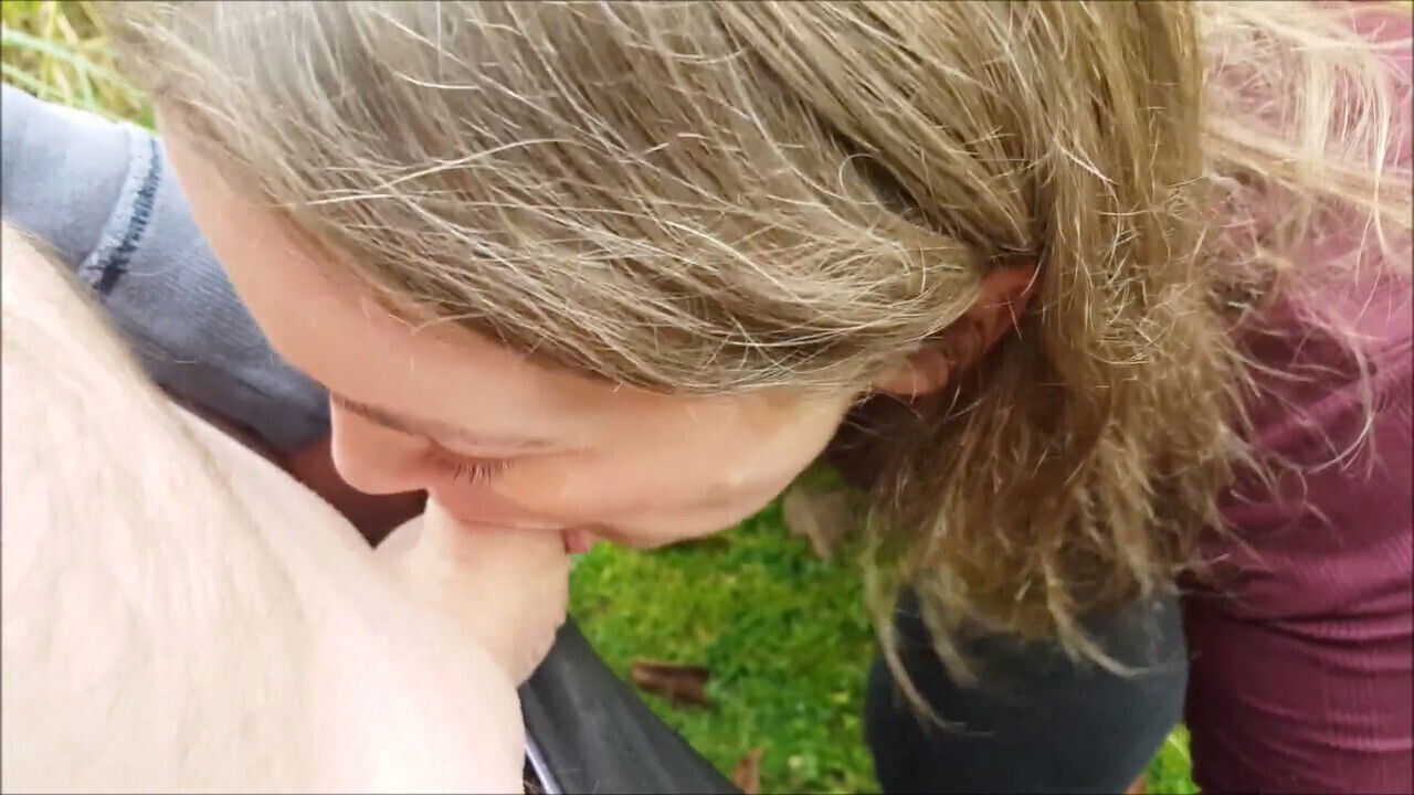 Steamy hookup risky public pathway with cougar Alphaninja7